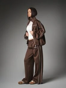MISSGUIDED Wide Leg Jogger Pants With Contrast White Piping Side Stripe Elastic Waist Full Length Relaxed Fit Casual Lounge Trousers - Coffee Brown - View 5