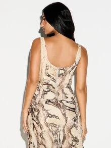 KIZN Snake Print V-Neck Sleeveless Corset Crop Top With Back Zip Closure And Fitted Silhouette For Night Out - Multicolor - View 2