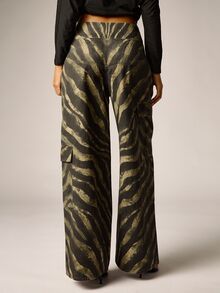AiiRZ Zebra Print Wide Leg Cargo Pants With Gold Button Fly Low Rise Full Length Utility Pockets Streetwear Style - Black/Green - View 3