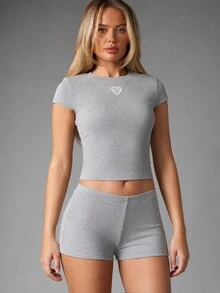 MISSGUIDED Ribbed Knit Co-Ord Set Crop Cap Sleeve T-Shirt And High Rise Mini Shorts With Heart Logo Embroidery - Light Grey - View 4