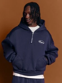 SUMWON Áo hoodie chui đầu form rộng nửa khóa kéo, túi hai bên, logo ngực nhỏ, dáng thoải mái, phong cách streetwear thường ngày - Màu xanh hải quân - Xem 1