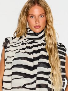 KIZN Zebra Print Chiffon Crop Blouse With High Neck Split Sleeves Pleated Detail And Flowy Oversized Silhouette - Black and White - View 5