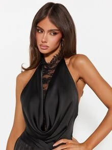 MISSGUIDED Jumpsuit Satin Model Halter Neck dengan Hiasan Renda, Bagian Depan Berkerut, Bagian Belakang Terbuka, Ikat Pinggang, Playsuit Pendek untuk Acara Malam Hari - Hitam - View 5