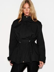 KIZN Áo khoác Anorak dáng rộng, eo rút dây, cổ cao, khóa kéo, tay dài, gấu áo đính nút bấm - màu đen - Xem 1