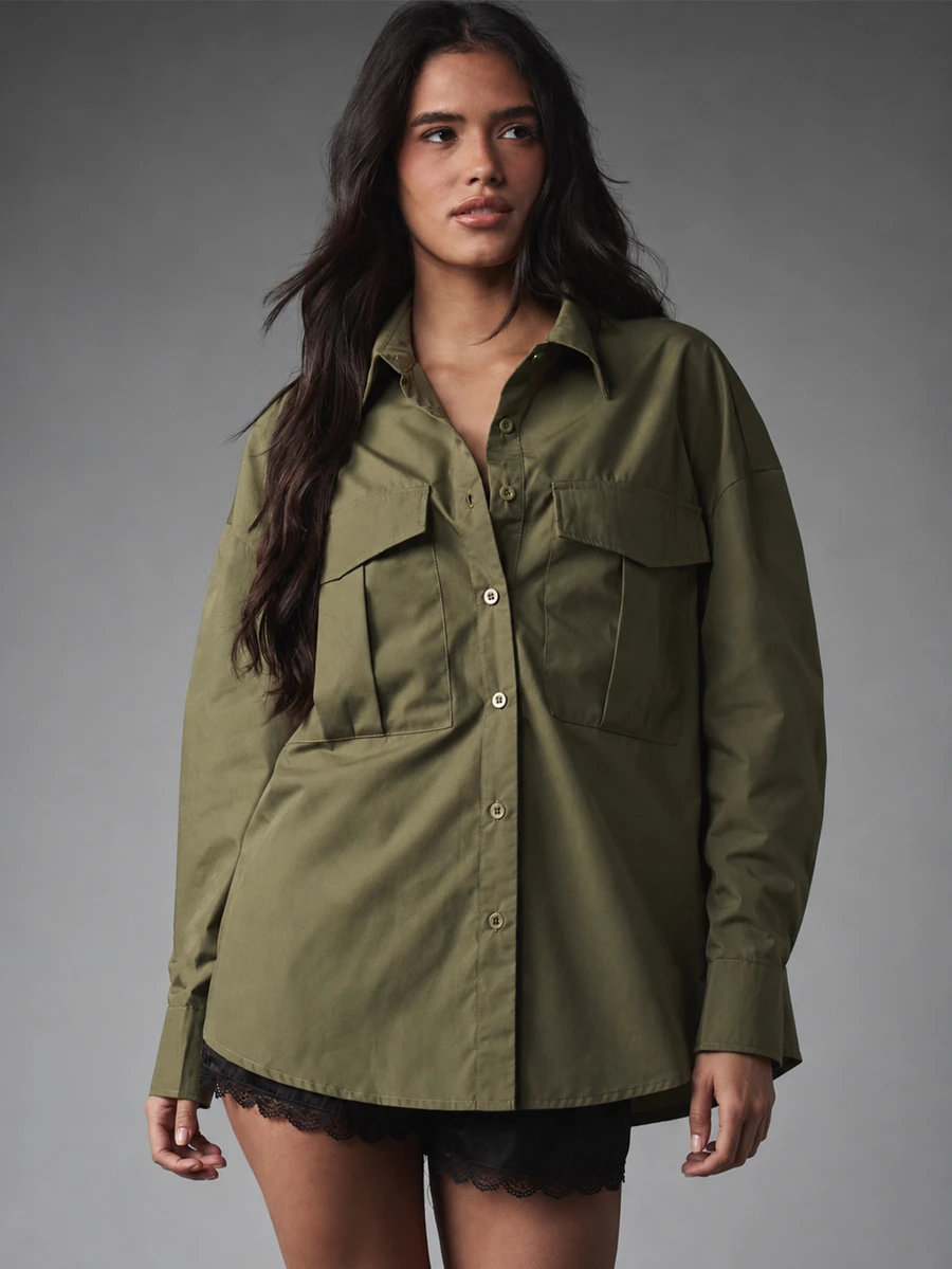 MISSGUIDED Oversized Button-Front Collared Shirt With Dual Flap Chest Pockets And Long Sleeves In Relaxed Longline Silhouette - Army Green - View 1