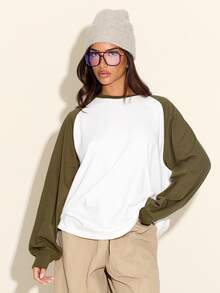 FASHION SZN تي شيرت بيسبول نسائي بأكمام متباينة الألوان، ستايل كاجوال عصري، تصميم راجلان بألوان متداخلة، أكمام طويلة، ملابس انتقالية للخريف والشتاء، الشارع، ستايل يومي، قصة فضفاضة مريحة، خريفية للنساء - متعدد الألوان - مشاهدة 1