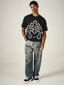 SUMWON Boxy Crop T-Shirt With Oversized Gothic Cross Graphic Print And Sleeve Motif Crew Neck Street Style Tee - Black - View 4