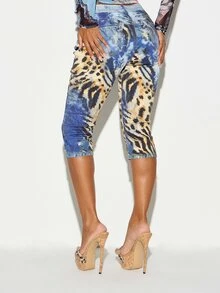 SUMWON WOMEN Acid Wash Mixed Animal Print Cropped Capri Jeans Low Rise Fitted Straight Leg Denim Pants With Side Pockets - Blue - View 4