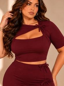 OverBlushhh Plus Size Burgundy Crop Top, Cut Out Keyhole Front With Bow Knot, Asymmetric Neckline, Short Sleeve Fitted Stretchy Top, Elegant, Going Out, Fall - Burgundy - View 2