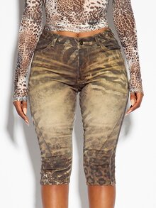 SUMWON Leopard And Tiger Mixed Animal Print Cropped Denim Capri Pants With Mid Rise Fitted Silhouette And Vintage Wash Finish - Multicolor - View 3