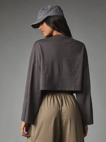 MISSGUIDED Soho New York 92 Graphic Print Oversized Cropped Long Sleeve Crew Neck T-Shirt Streetwear Top - Dark Grey - View 2