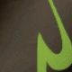 Marrom