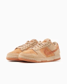 Nike, W, Dunk Low, HF5075-287, (ÁNH SÁNG LẤP LÁNH/CHÁY RỤNG-NÂU HỔ PHÁCH) 6 - Màu nhấp nháy/màu ánh nắng mặt trời-màu nâu hổ phách - Xem 3