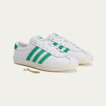 Adidas 女士休闲鞋 轻便缓震透气舒适厚底logo亲肤百搭日常健身通勤下班休闲旅行约会 JP7552 - 純白/奶白/草綠色 - 查看 3