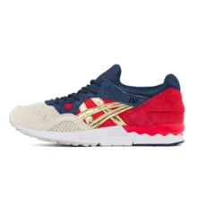 ASICS Concepts Gel-Lyte V 运动鞋，休闲运动跑步鞋，轻便缓震，吸震透气网眼鞋面，防滑回弹，易穿脱，Logo撞色设计，多功能，适合健身房、日常通勤、街头潮流、旅行等场合，男女款，纸莎草纯银色，货号：1201A943-100 - 紙莎草白/純銀色 - 查看 1