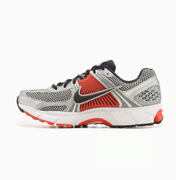 Nike, Zoom Vomero 5, FJ4151-005, (金属银/黑色-FLT 银) 9 - 金屬銀/黑色-淡銀色 - 查看 1