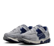 Nike，Zoom Vomero 5，FB9149-003，（苍穹灰/虚空蓝-狼灰-浅象牙白）12 - 廣域灰/藍空-狼灰-淺象牙色 - 查看 2