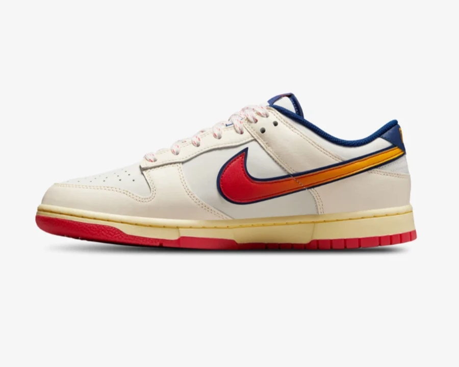 Giày Nike Dunk Low nam, kiểu dáng thường ngày, nhẹ, có đệm, thoáng khí, đế dày, logo, đa năng, phù hợp cho phòng tập thể dục, đi làm, du lịch, đi học. Màu trắng ngà HV5749-110 - Trắng ngà nhạt/Trắng đỏ thẫm nhạt - Xem 1