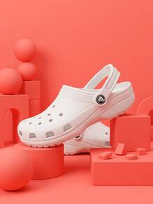 Crocs 经典木屐女式运动凉鞋 透气舒适 轻便亲肤 易清洁 沙滩泳池日常穿着 黑色 10001-001 - 黑色 - 查看 5