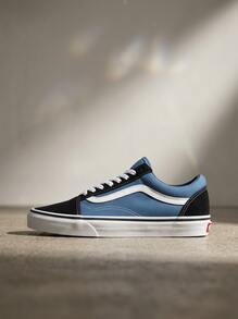 Vans Old Skool 女士休闲鞋，轻便缓震透气舒适，厚底设计，亲肤麂皮棉材质，适合日常、健身、通勤、下班后休闲旅行等场合穿着。VN000D3HNVY - 海軍 - 查看 1