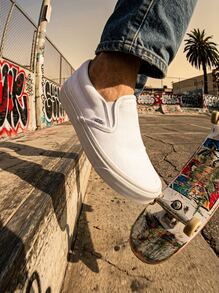 Vans UA Classic Slip-On - White - View 5