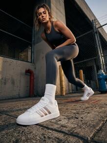 Adidas Grand Court 女士休闲鞋 轻便缓震透气舒适厚底logo亲肤百搭日常健身通勤下班休闲旅行约会 白色 GW9215 - 白色 - 查看 3