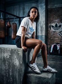Adidas Samba 女款運動鞋 緩震舒適 百搭健身訓練鞋 黑色 IG9030 - 雲白/核心黑/膠 - 查看 5