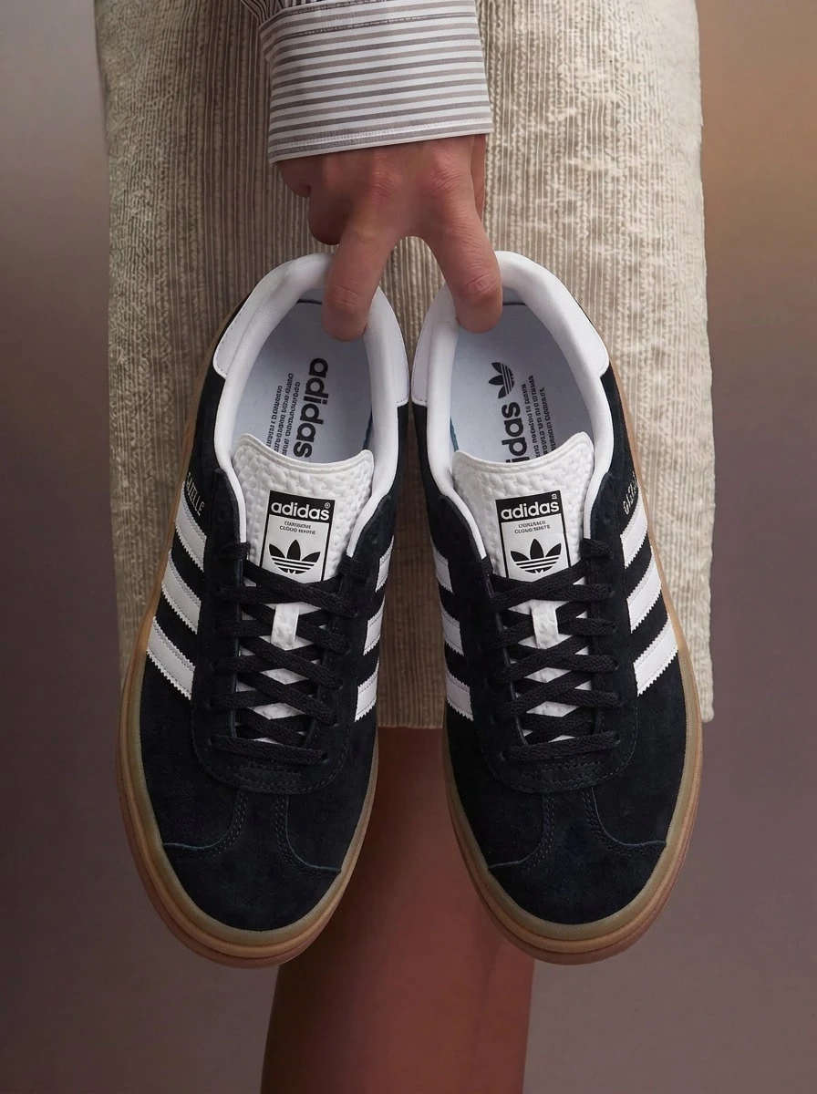 Adidas Gazelle 女士运动鞋 黑白 IE0876 - 核心黑/雲白/雲白 - 查看 1