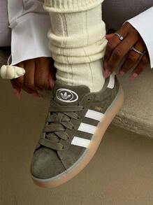 Medium Dark Khaki / Off White / Gum