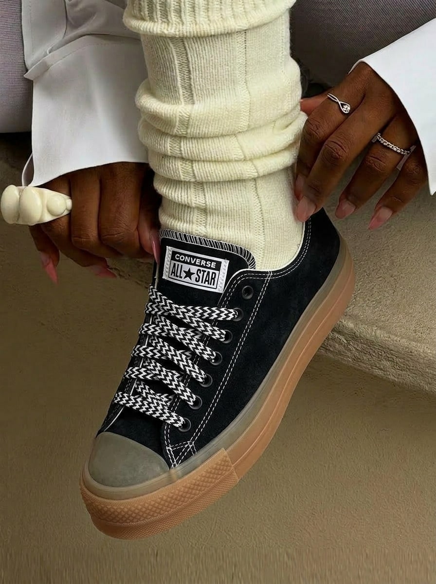 CONVERSE CHUCK T. ALL STAR LIFT - Sneakers - 黑色 - 查看 1