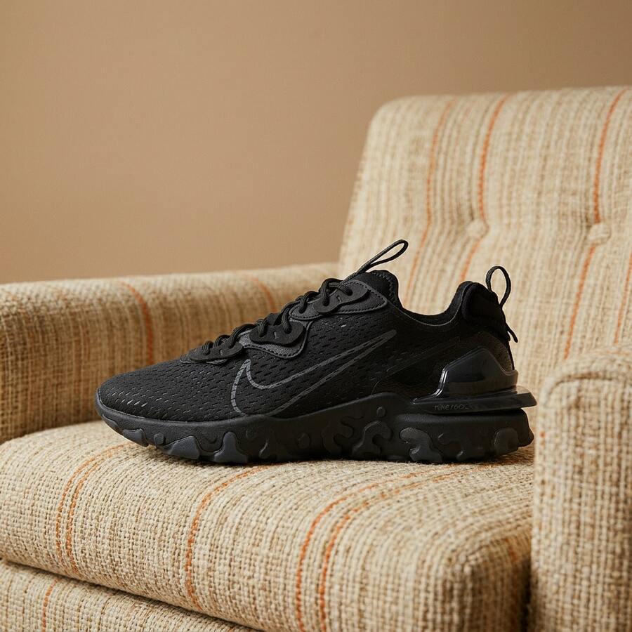 Nike أحذية رياضية كاجوال للرجال من ريأكت بلون أسود وأنثراسيت CD4373 - أسود/أسود/أنثراسيت/أنثراسيت - مشاهدة 1