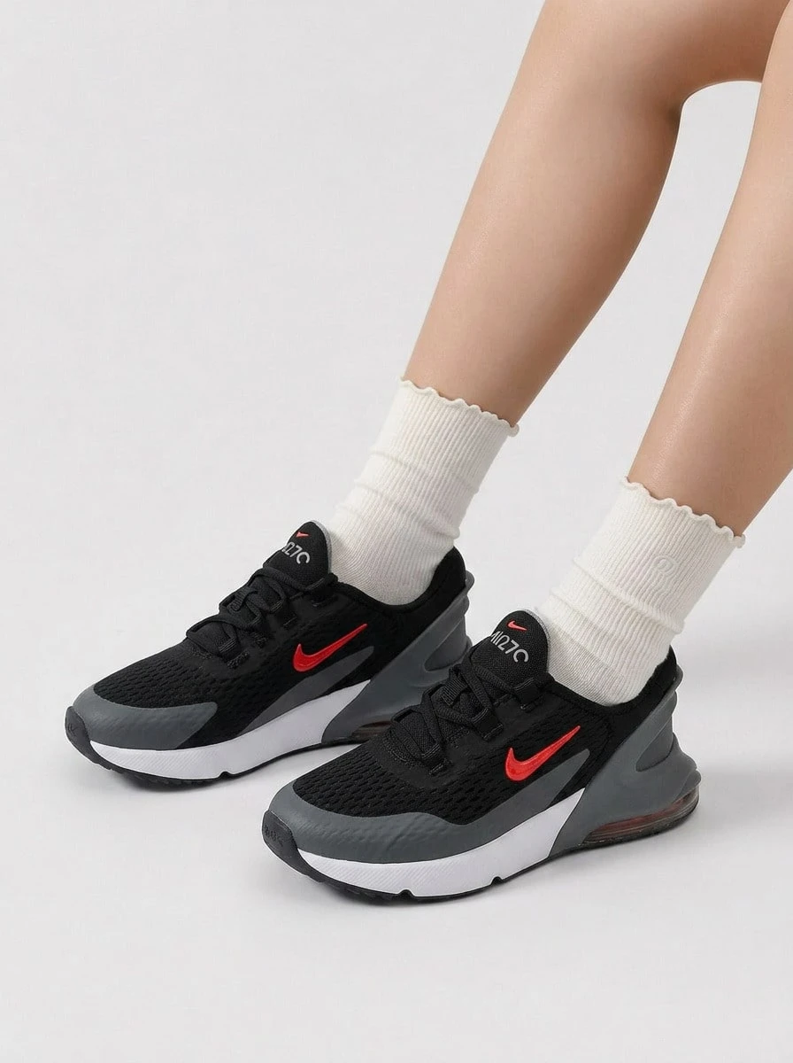 Nike Air Max 270 GO 儿童运动鞋 黑色/灰色/炭灰色/亮红色 DV1970 - 黑色/煙灰色/炭灰色/亮深紅色 - 查看 1