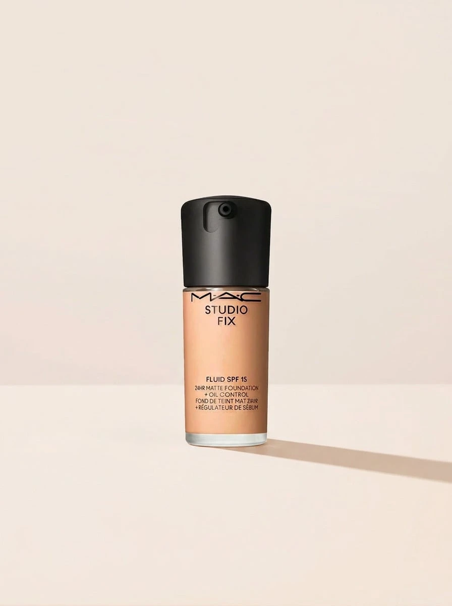 MAC Studio Fix Fluid SPF 15 Foundation NW20 30 Ml - NW20 - View 1