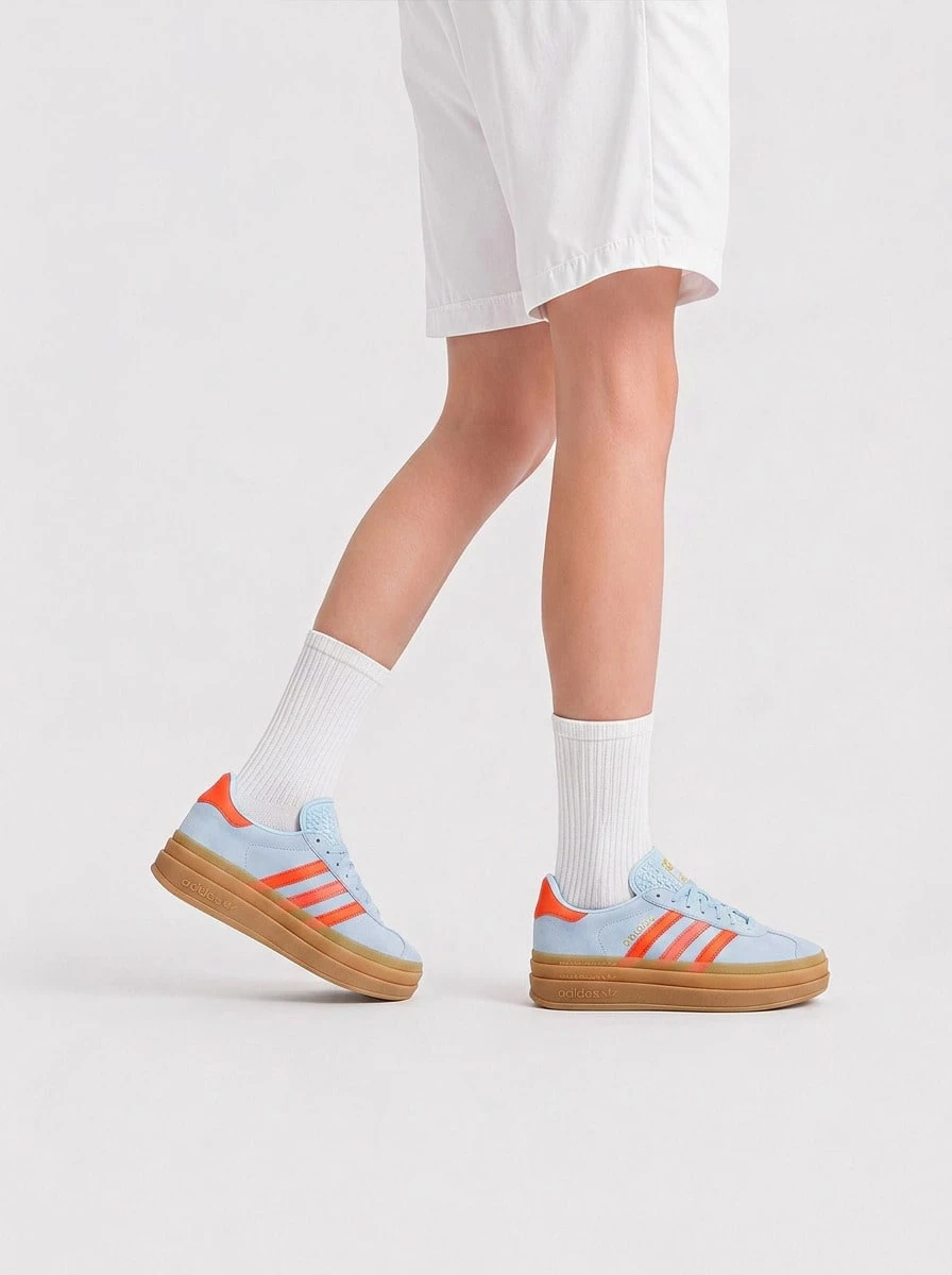 Adidas Gazelle Bold Kids Sneakers Clear Sky / Solar Red / Gold Metallic JR5950 - 晴空/太陽紅/金金屬 - 查看 1