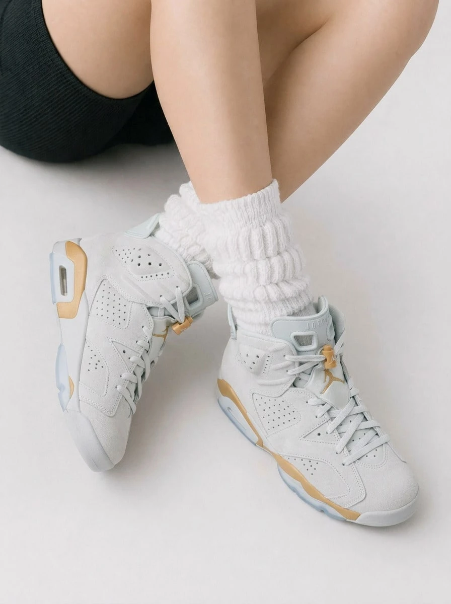 Nike Air Jordan 6 Retro“珍珠” - 純鉑金/冰川藍/金屬金 - 查看 1