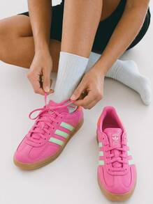 Semi Lucid Fuchsia / Semi Green Spark / Signal Coral