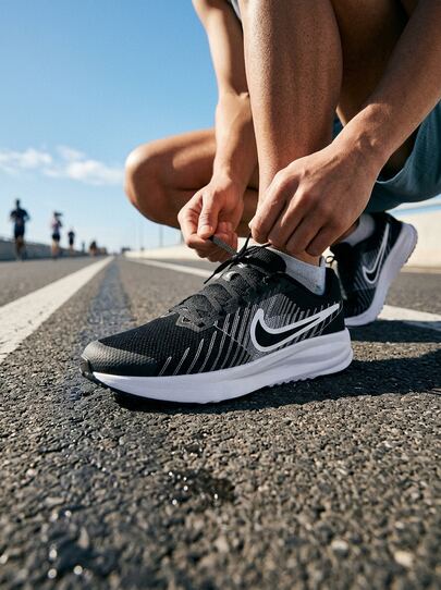 Nike Run Defy Men Running Sneakers Breathable Sweat Absorption Versatile Logo Solid Good Elasticity Easy To Wash Sports Outdoor Running Daily School Black White HM9594-004