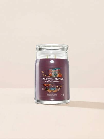 Yankee Candle Autumn Daydream Signature Large Jar Candle 567 G – Scented Candle, Long-Lasting Burn, For Home Decor Enthusiasts, Clove, Burgundy, Soy Wax Blend, Suitable For Living Room