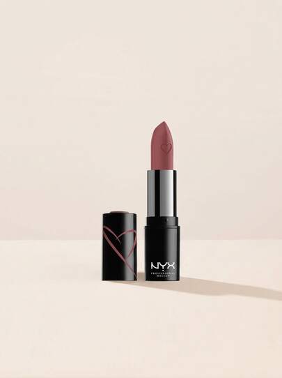 NYX Shout Loud Satin Lipstick Chic 3.5 G