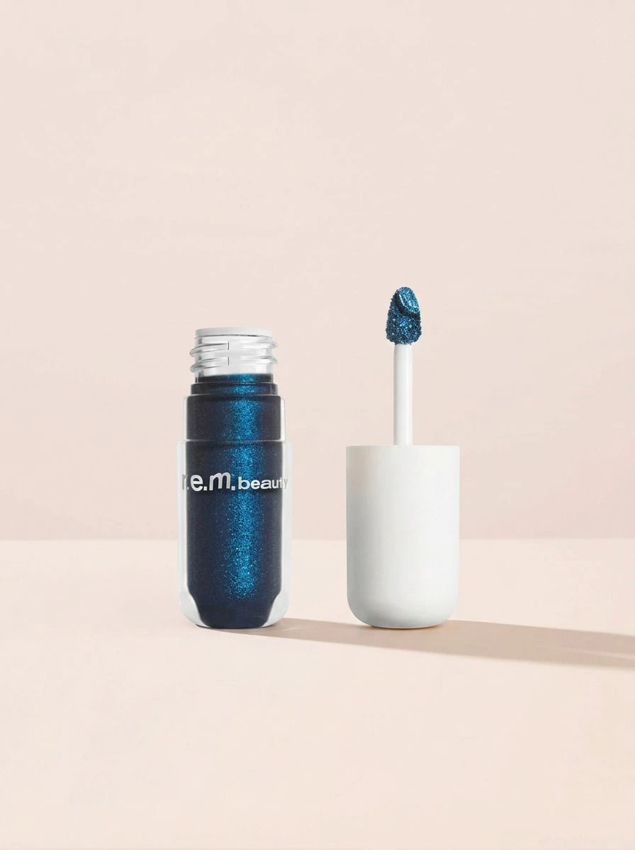 R.E.M. Beauty Midnight Shadows Liquid Eyeshadow Milky Way 4 Ml – Liquid Eyeshadow, Long-Lasting, For Makeup Enthusiasts, Shimmering Teal Blue, Suitable For Night Out - Milky Way - 查看 1