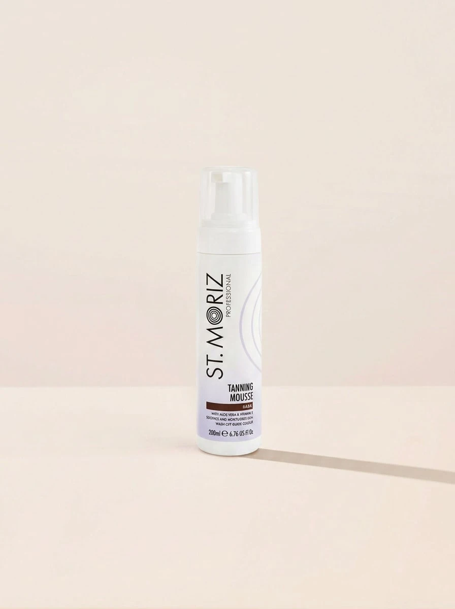 St. Moriz Professional Instant Self Tanning Mousse Dark 200 Ml - Dark - View 1