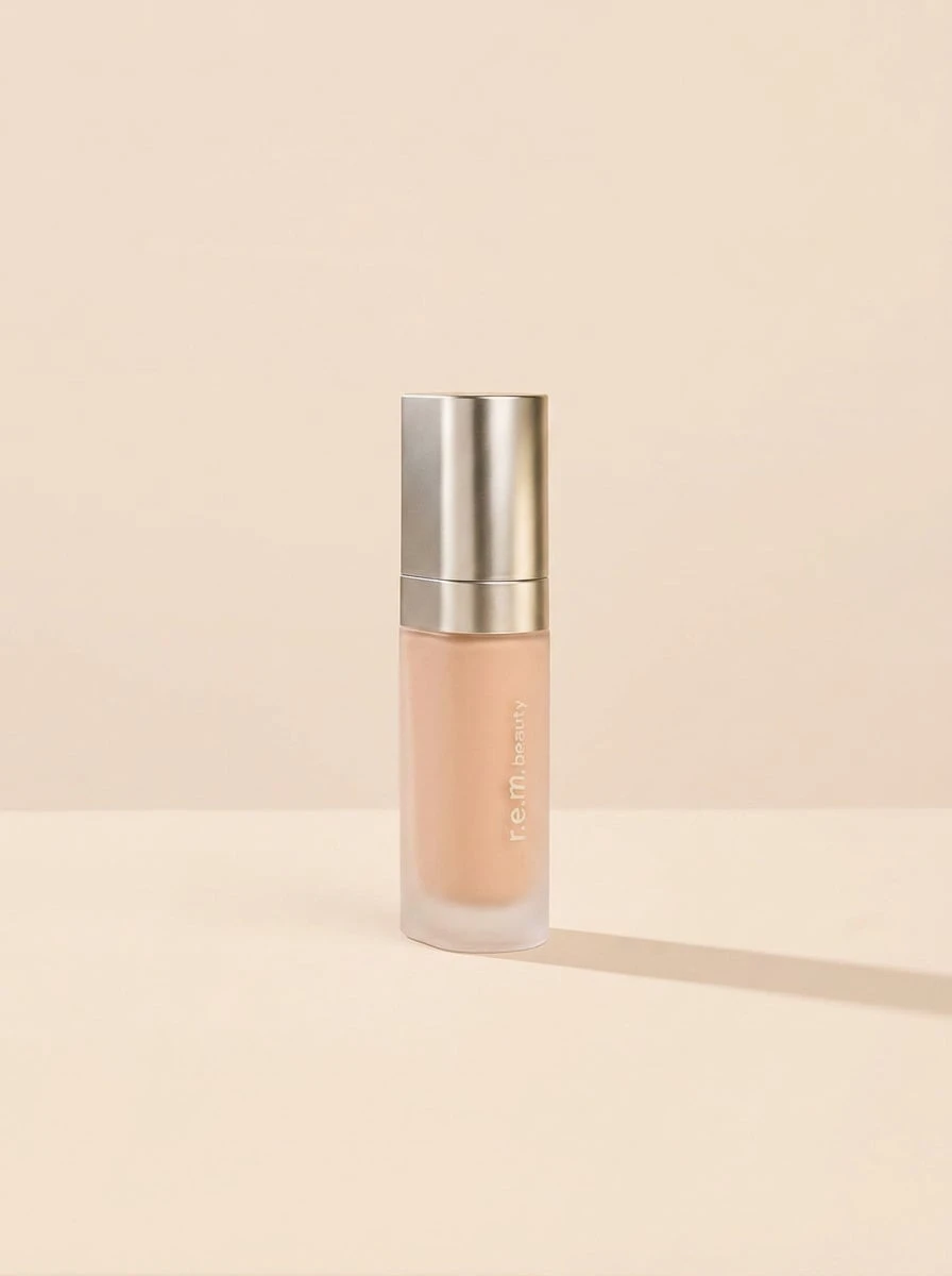 R.E.M. Beauty Sweetener Foundation Light 4g 30 Ml – Light Beige Tone, Full Coverage Liquid Formula For Flawless Skin, Long-Lasting Wear With Hydrating Blurring Effect, Perfect For Daily Professional Makeup - Light 4G - View 1