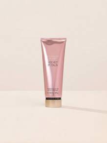 Victoria's Secret Velvet Petals Shimmer Body Lotion 236 Ml - 天鵝絨花瓣閃耀 - 查看 1
