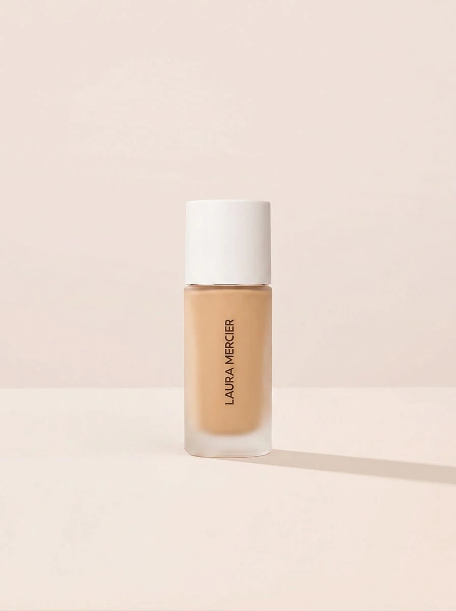 Laura Mercier كريم أساس مثالي خفيف الوزن مقاوم للماء 3N1 بوف 30 مل - 3N1 بوف - مشاهدة 1