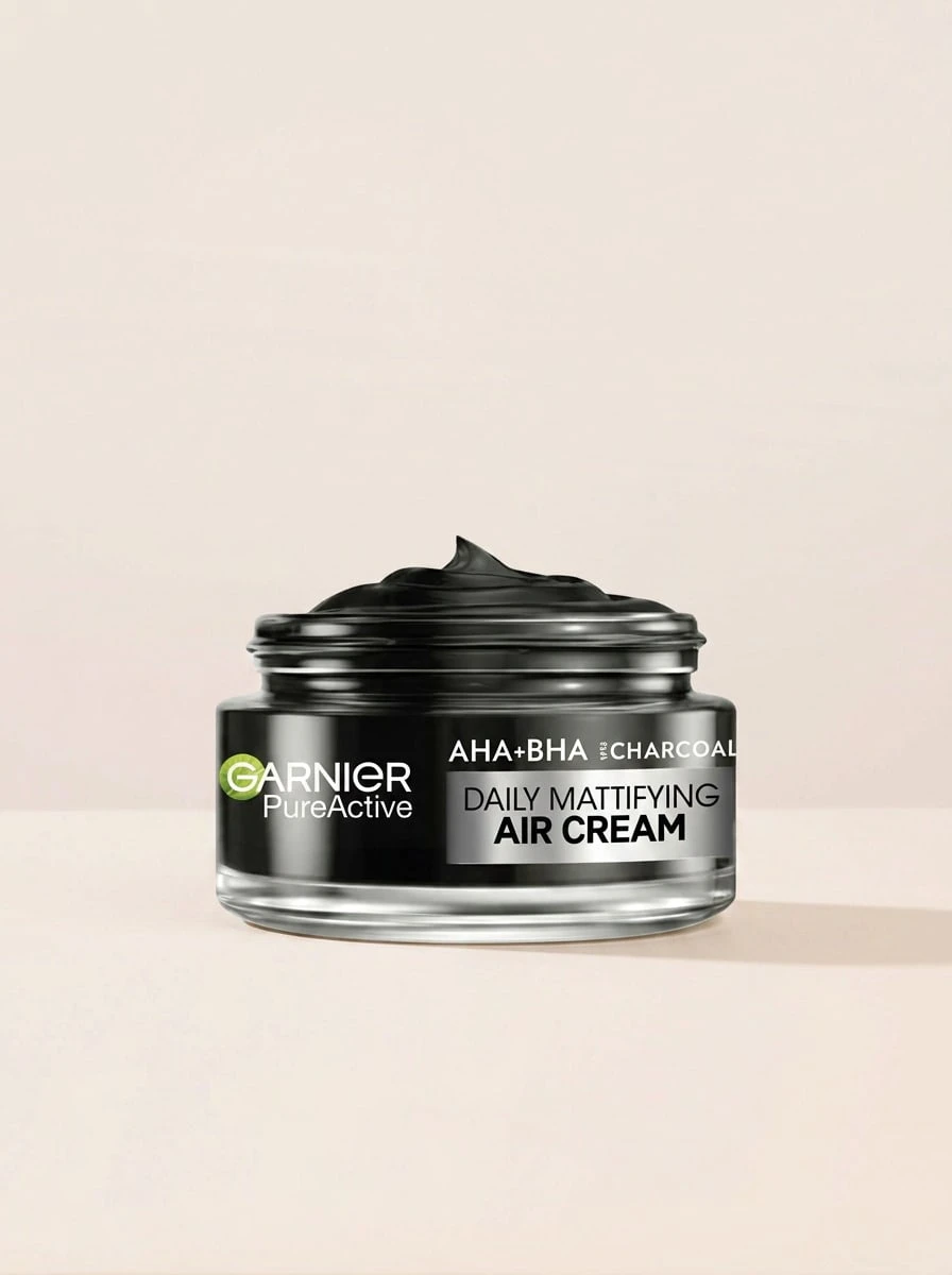 KEM GARNIER 50ML CHARCOAL AHA & BHA HOẠT TÍNH NGUYÊN CHẤT - màu đen - Xem 1