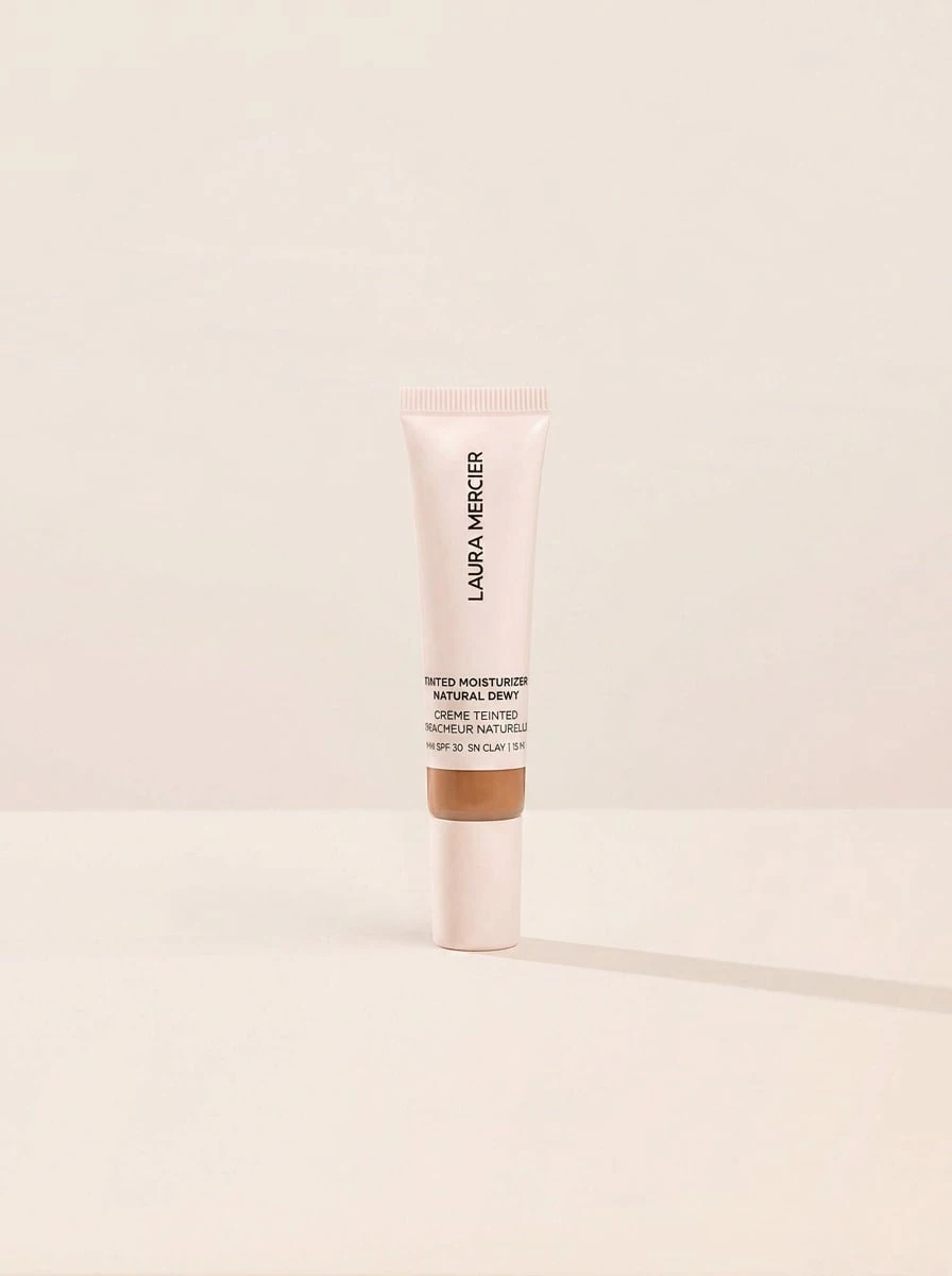 Laura Mercier مرطب ملون طبيعي ندي واسع الطيف صغير SPF 30 5N طين 15 مل - طين 5N - مشاهدة 1