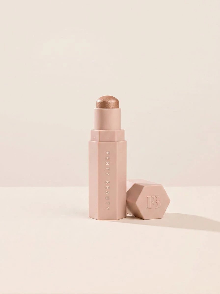 Fenty Beauty Match Stix Shimmer Skinstick Starstruck 7.1 G – Highlighter Stick, Shimmer Finish, For All Skin Tones, Starstruck, Suitable For Daily Makeup Routine - Starstruck - View 1