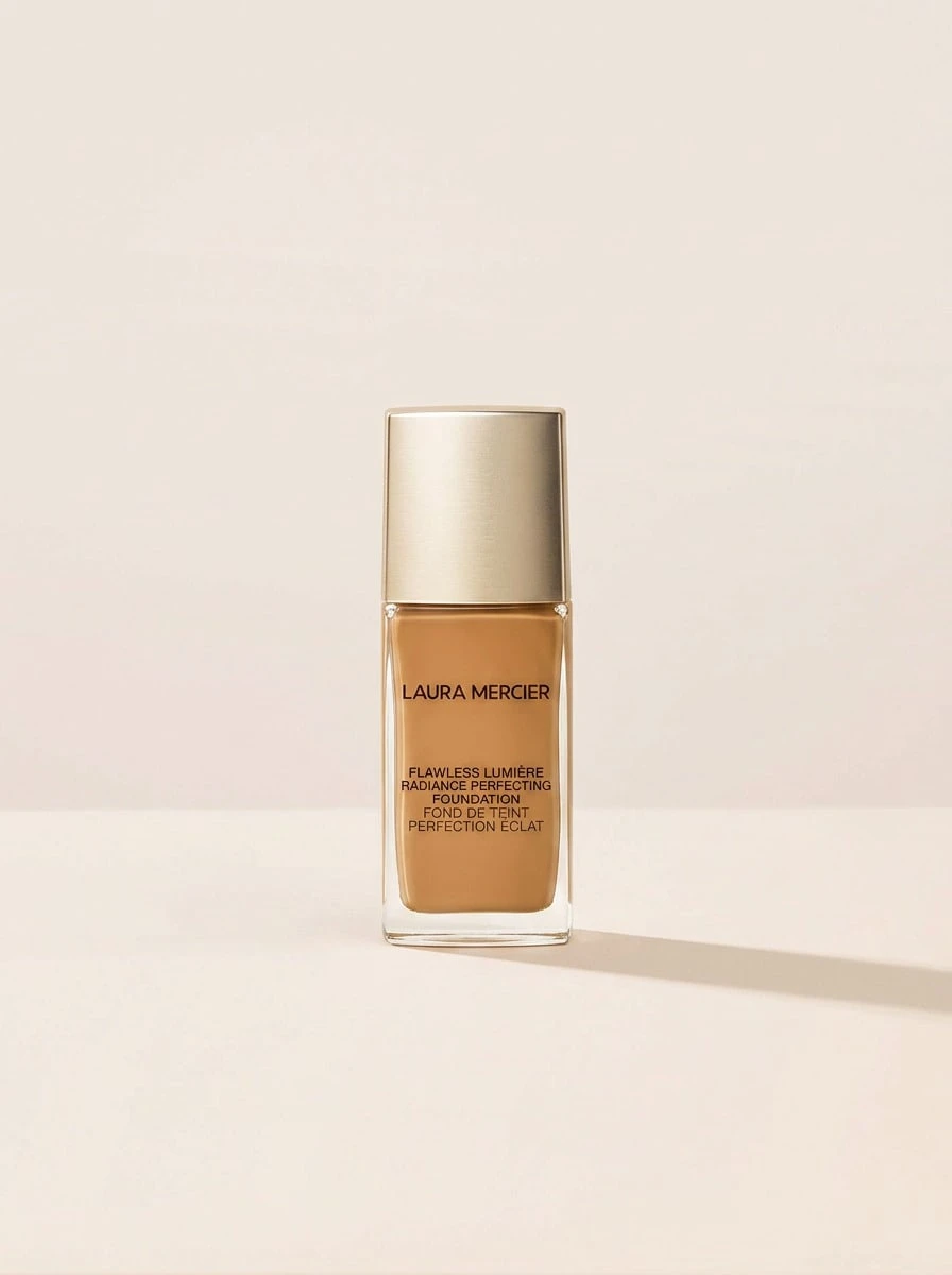 Laura Mercier كريم أساس Flawless Lumière Radiance Perfecting 4W1 بلون Maple، 30 مل - 4W1 القيقب - مشاهدة 1