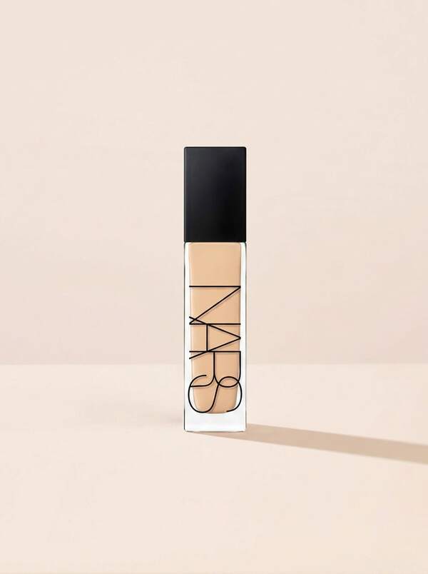 Nars Light Reflecting Advanced Skincare Foundation Lima L3.25 30 Ml