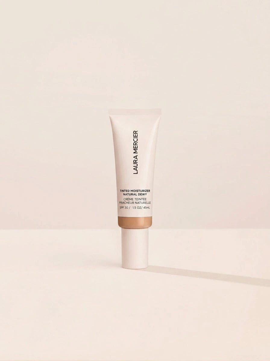 Laura Mercier Tinted Moisturizer Natural Dewy SPF 30 3C Fawn 45 Ml – Tinted Moisturizer, SPF 30 Sun Protection, For Dry Skin, 3C Fawn, Suitable For Daily Morning Routine - 3C Fawn - View 1